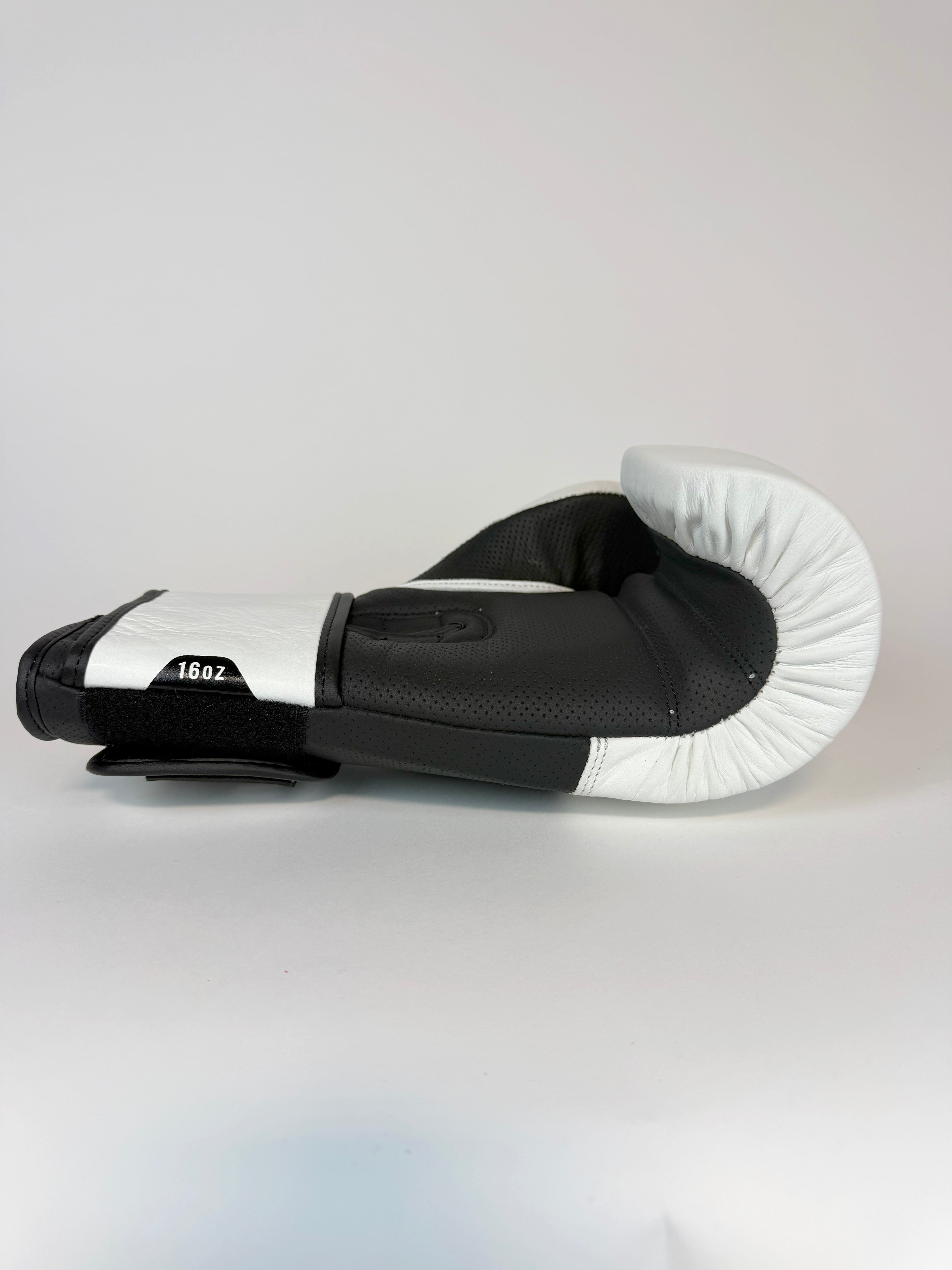 Luxe LTE Series Boxing Gloves - Yin & Yang Edition